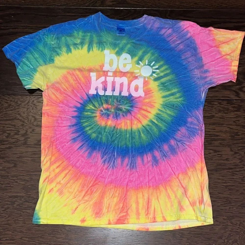 Be Kind Rainbow swirl Tie Dye surfer color tone T shirt L hippie power VW bus